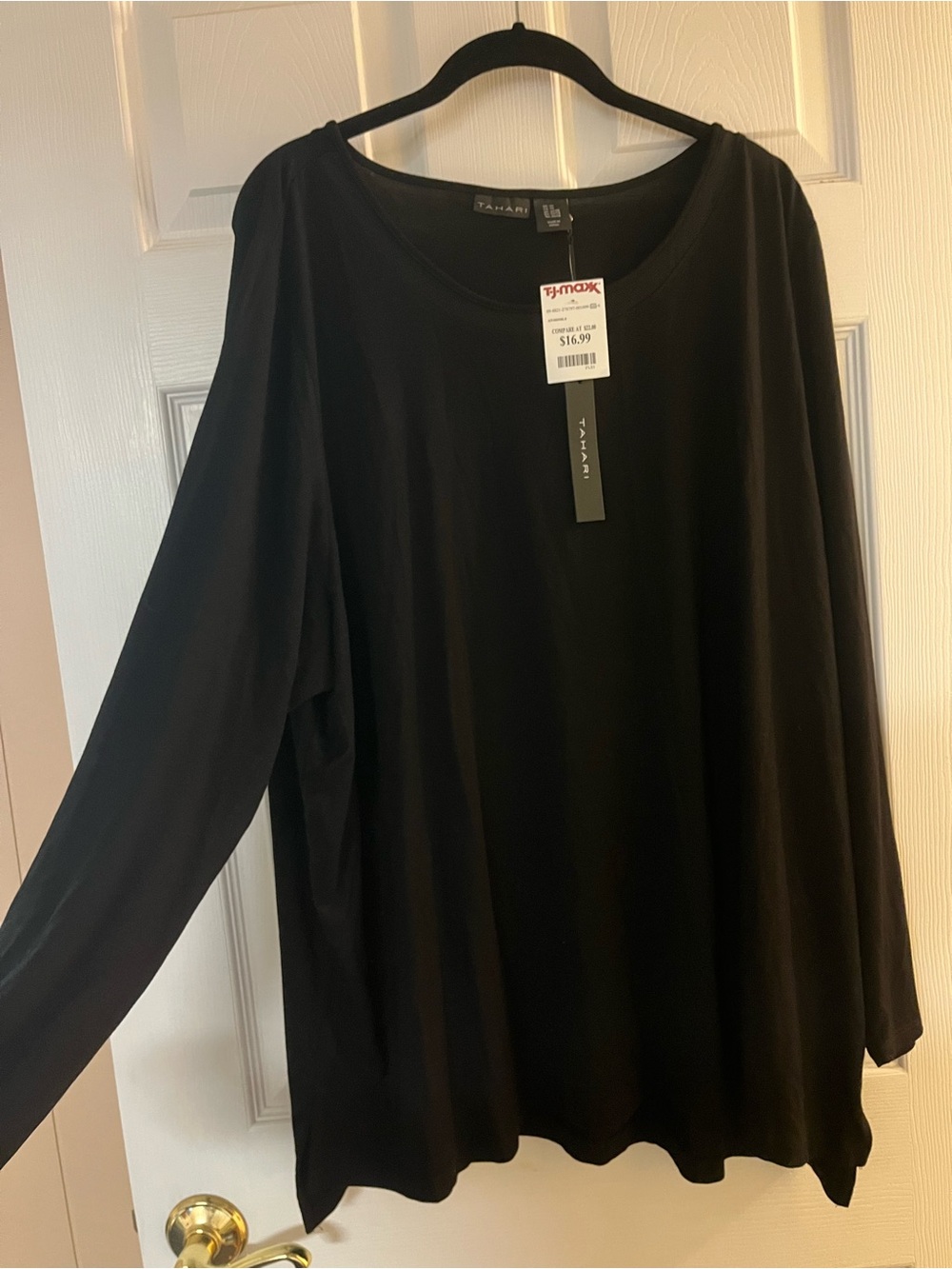 Tahari Black Long Sleeve Scoop Neck Top